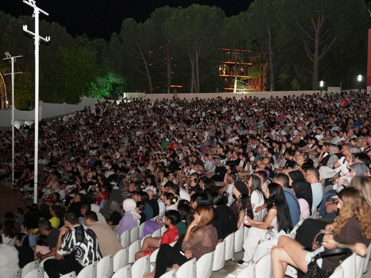 denizli-de-acik-hava-sinema-gunleri-devam-ediyor