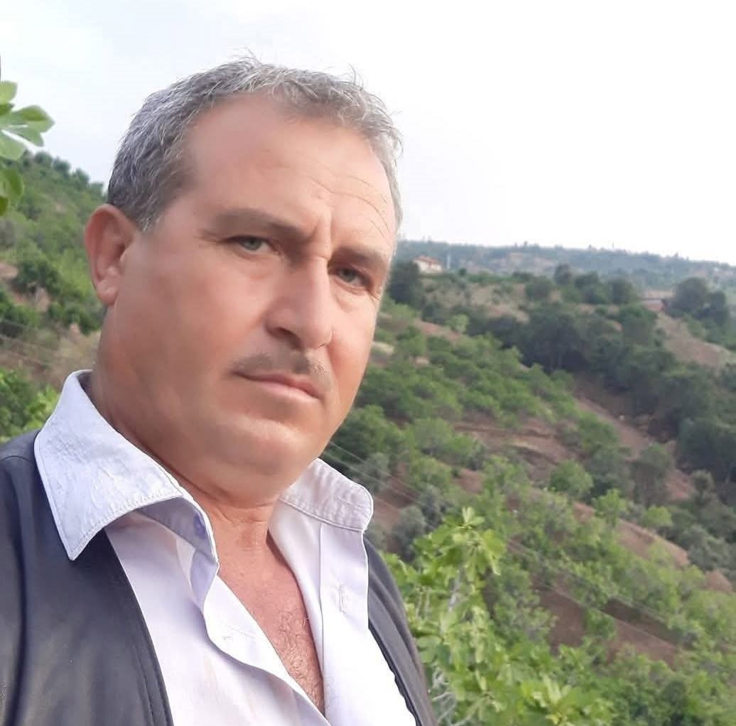 izmir-de-kaza-yapan-traktorun-surucusu-hayatini-kaybetti