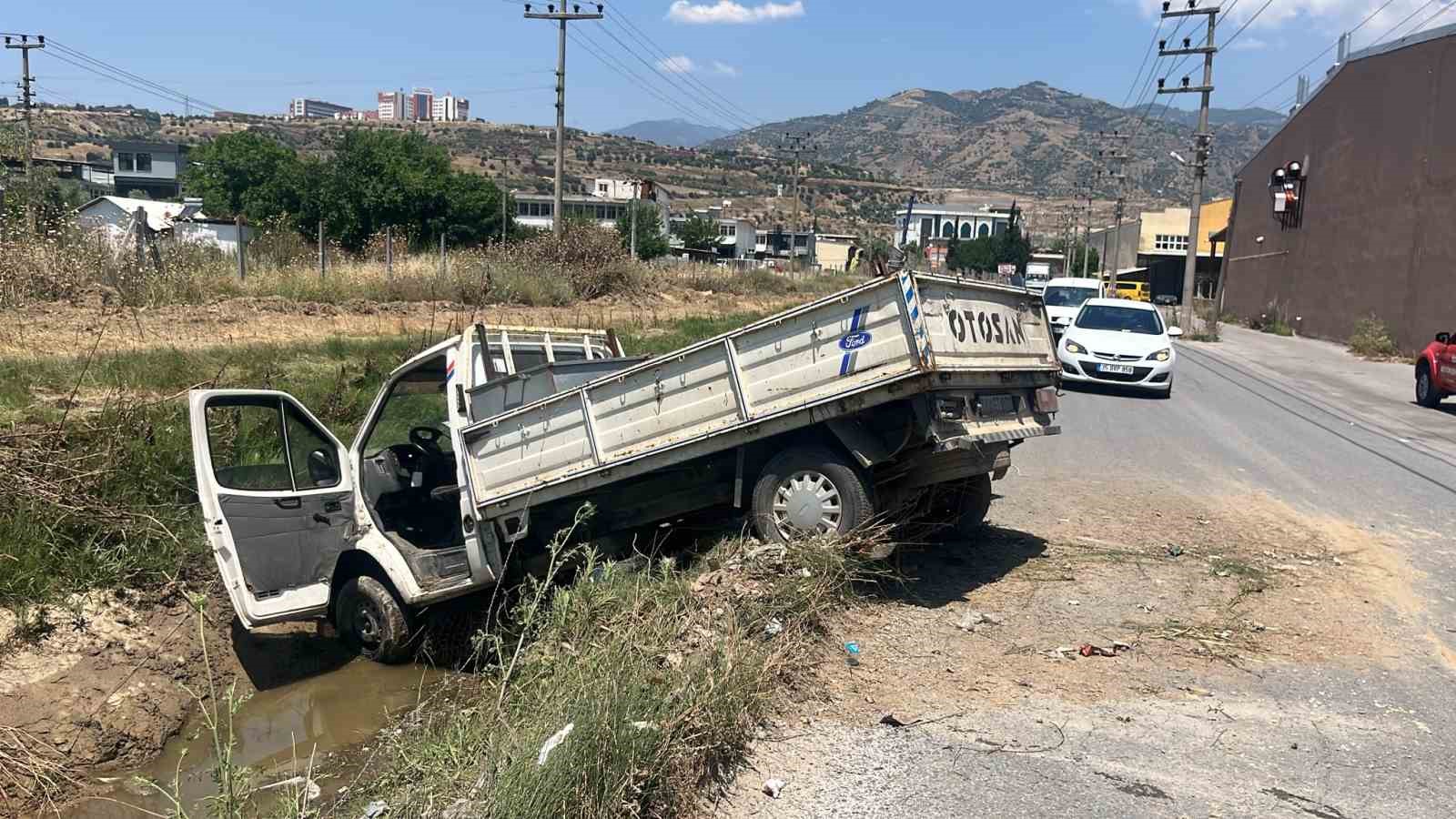 direksiyon-hakimiyetini-kaybedince-kanala-uctu
