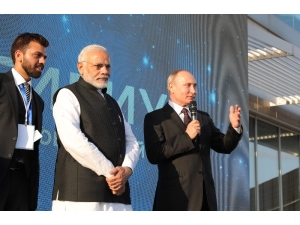 Putin Ve Modi Soçi’de Bir Araya Geldi