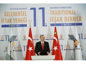 Cumhurbaşkanı Erdoğan İftarda Büyükelçilerle Bir Araya Geldi