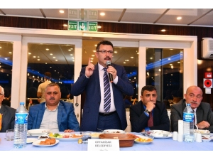 Genç, Muhtarlarla İftarda Bir Araya Geldi