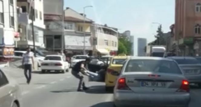İstanbulda Taksici Dehşeti Kamerada