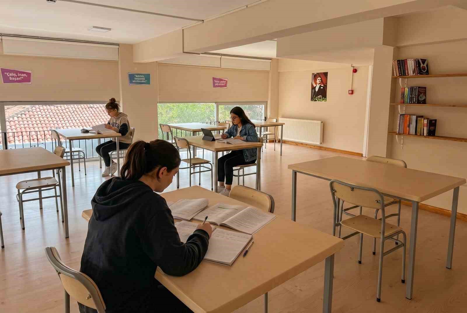 efeler-belediyesi-yuzde-50-indirim-imkaniyla-misafirlerini-agirliyor