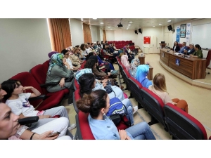 Başkan Karaosmanoğlu 1. Bölge Antrenörleri Toplantısına Katıldı