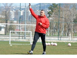 Mehmet Altıparmak: "Erzurumspor’da Devam Etmek İsterim"