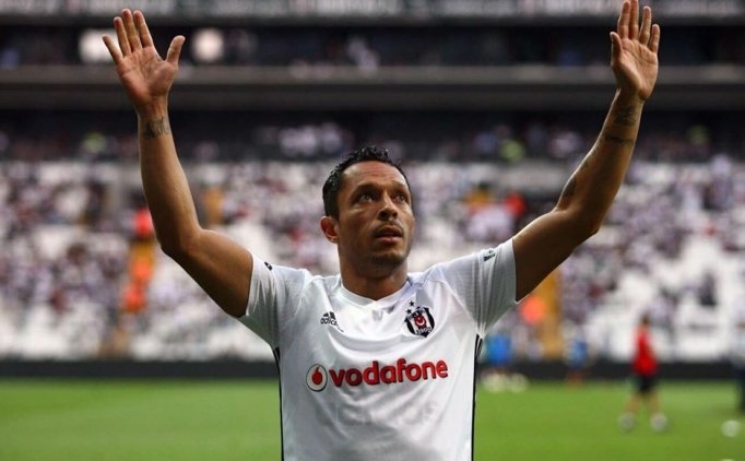 Brezilya'dan Adriano'ya Yakın Takip!