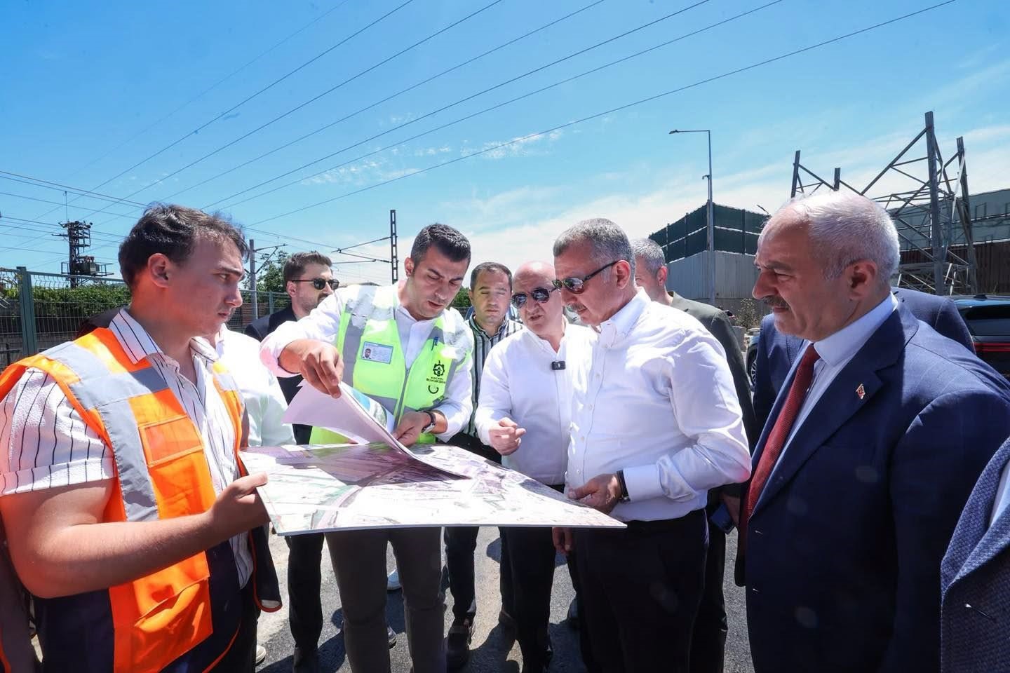 baskan-buyukakin-calismalari-yerinde-inceledi