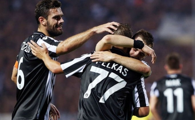 Beşiktaş'ta Iki Seçenek; Pelkas Ve Sosa...