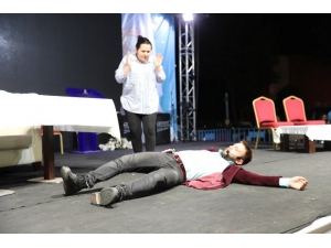 Fatsa’da ‘Bana Sevgilim Deme’ Sergilendi