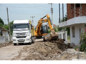 Kartepe Altunhisar Caddesi’nde Hummalı Çalışma Var