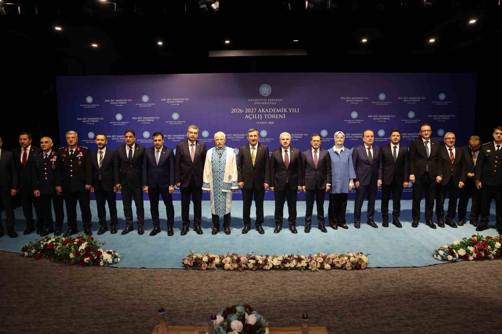 cevdet-yilmaz-sosyal-medya-aslinda-asosyal-medya