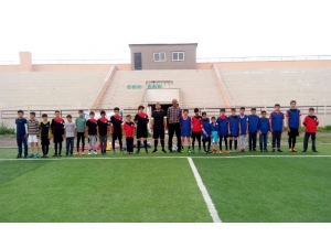 Malazgirtli Çocuklara Futbol Eğitimi