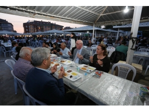 Yenikent’te 4 Bin Yurttaş İftarda Buluştu