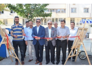 Lise Öğrencisinden Resim Sergisi