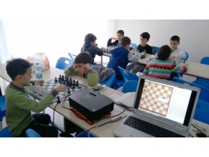 Küçükler Satranç Tahtasında Hünerlerini Sergileyecek