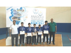 Vanlı Badmintoncular Türkiye Üçüncüsü Oldu