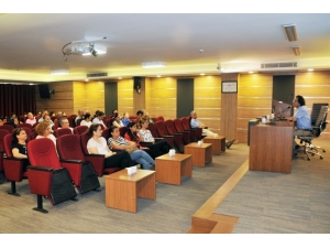 Doktor Ve Hemşirelere Hipertansiyon Eğitimi