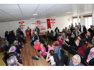 Yetimlere Gıda Paketi Yardımı