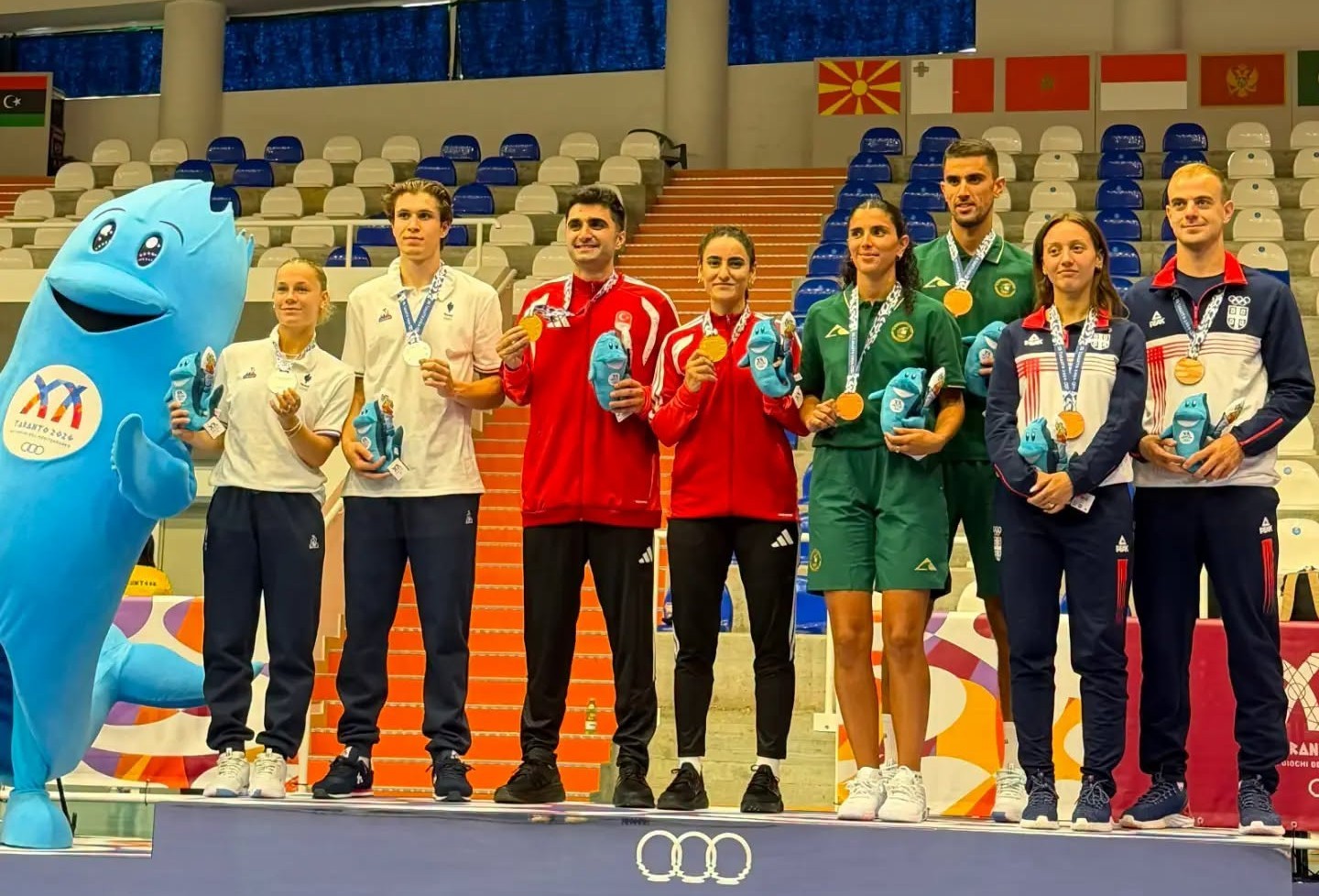 akdeniz-oyunlari-nda-tarihi-basari-erzincanli-milli-badmintoncular-altin-madalyanin-sahibi-oldu