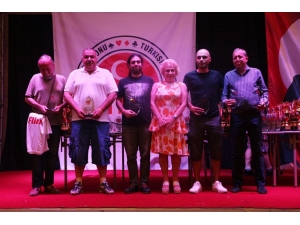 Türkiye Yaz Briç Şampiyonası Kuşadası’nda Devam Ediyor