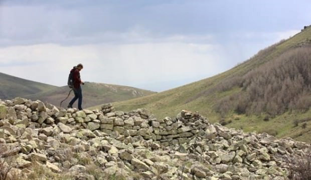 Bayburt'ta 5 Hektarlık Alanda Arkeolojik Kalıntı Tespit Edildi