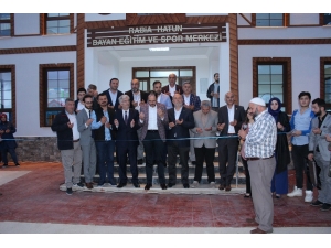 Kadınların Ücretsiz Spor Yapacağı Merkeze Görkemli Açılış