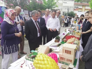 Öğrencilerden “Görsel Sanatlar Ve Teknoloji Tasarım” Sergisi