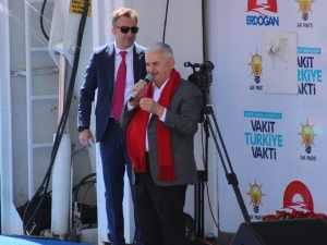 Başbakan Yıldırım: "Cumhurbaşkanımızla Teröre, Darbelere Karşı Göğsümüzü Siper Ettiysek, Bunu Dadaşlardan Aldığımız Güçle Yaptık"