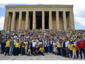 Mke Ankaragücü Kupasını Anıtkabir’e Götürdü