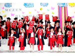 Sarıgöl’de Anaokulu Öğrencilerinden Kepli Mezuniyet