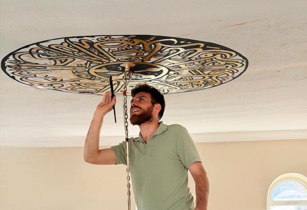imamin-sanat-sevgisi-camiye-yansidi