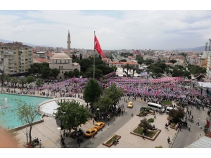 Akşener, Aydın’da Hedeflenen Kalabalığı Toplayamadı