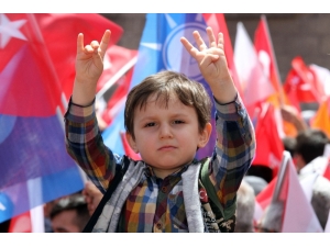 Başbakan Yıldırım: “İlkel Olan Sizsiniz”