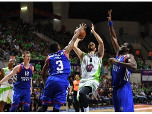 Tahincioğlu Basketbol Süper Ligi Play-off: Tofaş: 91 - Anadolu Efes: 63