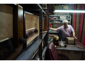 Yarım Asırlık Radyolara Yeniden Ses Veriyor