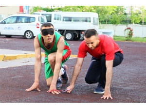 Dört Duvar Arasından Atletizmle Kurtuldu