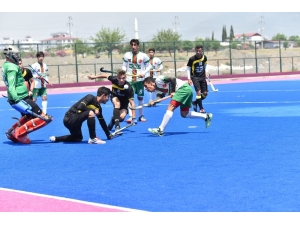 Okul Sporları Hokey Gençler Türkiye Birinciliği Tamamlandı