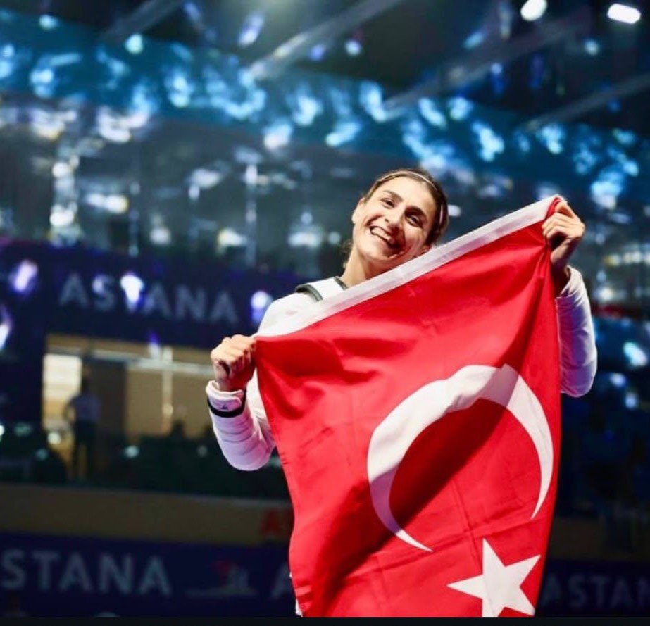 kazakistan-da-yildirim-ruzgari