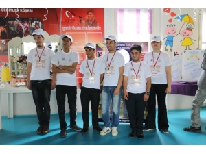 Ayhan Şahenk Özel Eğitim Uygulama Okulu 10 Proje İle Bilim Fuarına Katıldı