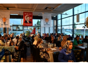 Ak Parti’den İsveç’te İftar