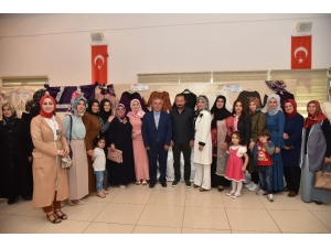 İzmek’ten 2017-2018 Eğitim Öğretim Yılında 20 Bin Kişi Mezun Oldu