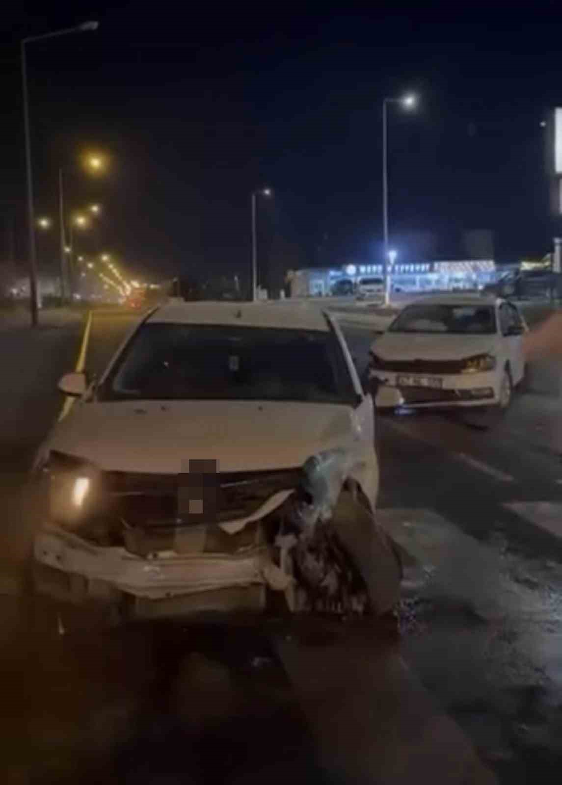 mardin-de-iki-otomobil-carpisti-3-yarali