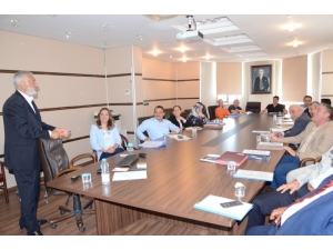 Kartepe Belediye’sinde Eğitimler Sürüyor