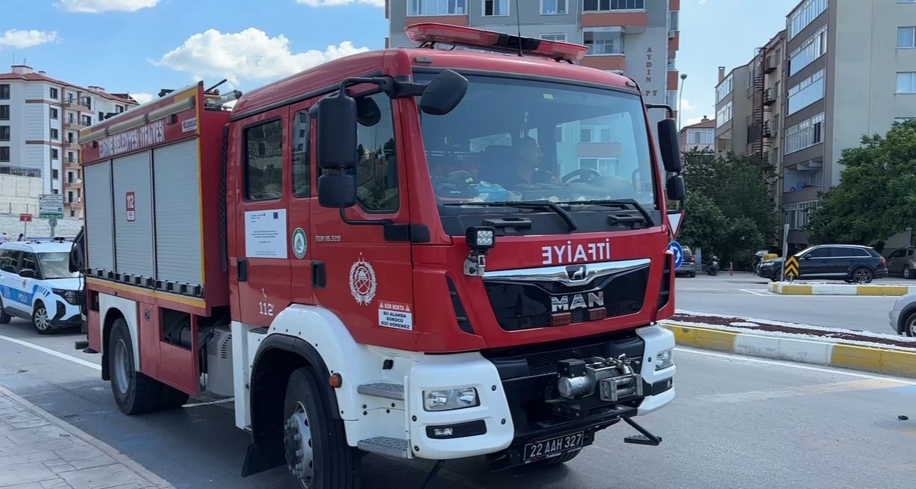 yoldan-cikan-otomobil-tarlaya-uctu-2-yarali