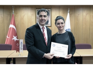 Öğrencilere İk’inci Altın Bilezik