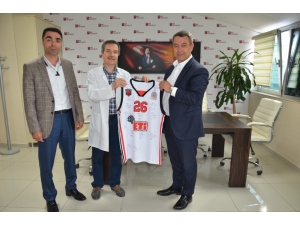 Eskişehir Basket’ten Özel Ümit’e Teşekkür Ziyareti