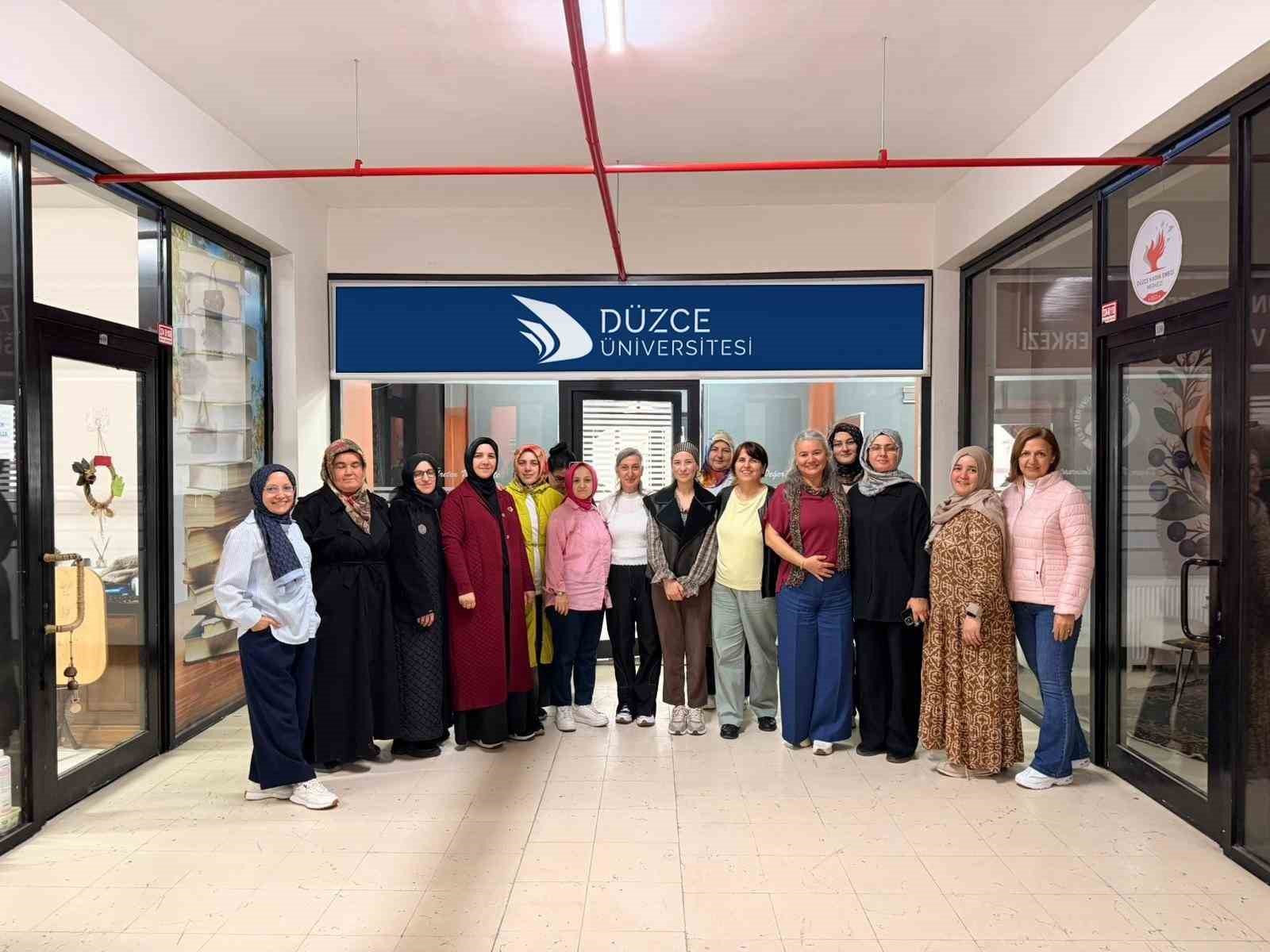duzce-universitesi-nde-girisimci-kadin-akademisi-ilk-programini-gerceklestirdi