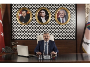 Körfezli Öğrenciler Son Burslarını Da Aldı