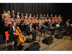 Türk Sanat Müziği Korosu’ndan “İnci Çayırlı İle Zamana Yolculuk” Konseri